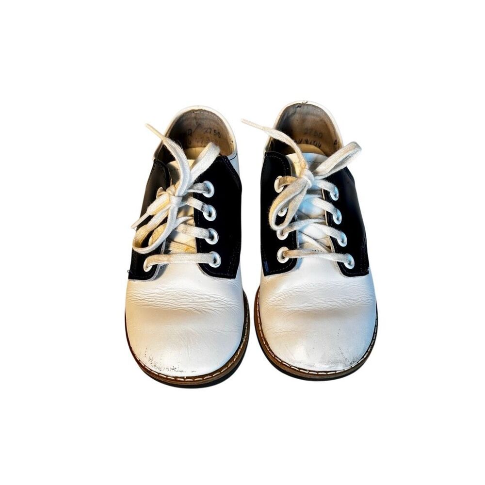 Vintage Stride Rite Black & White Leather Saddle Shoes Size 3.5